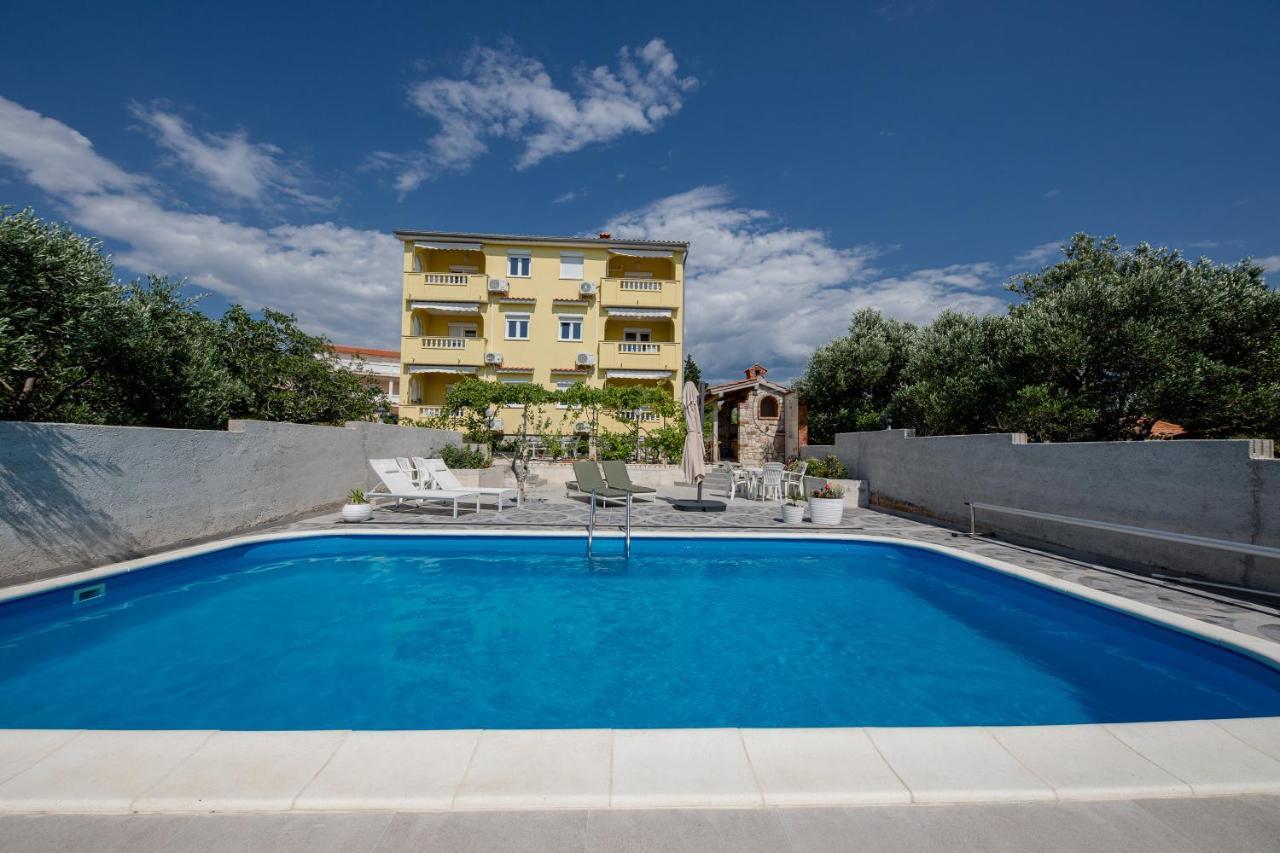 Casa Surya - Apartments With Sea View And Swimming Pool Barbat na Rabu Zewnętrze zdjęcie