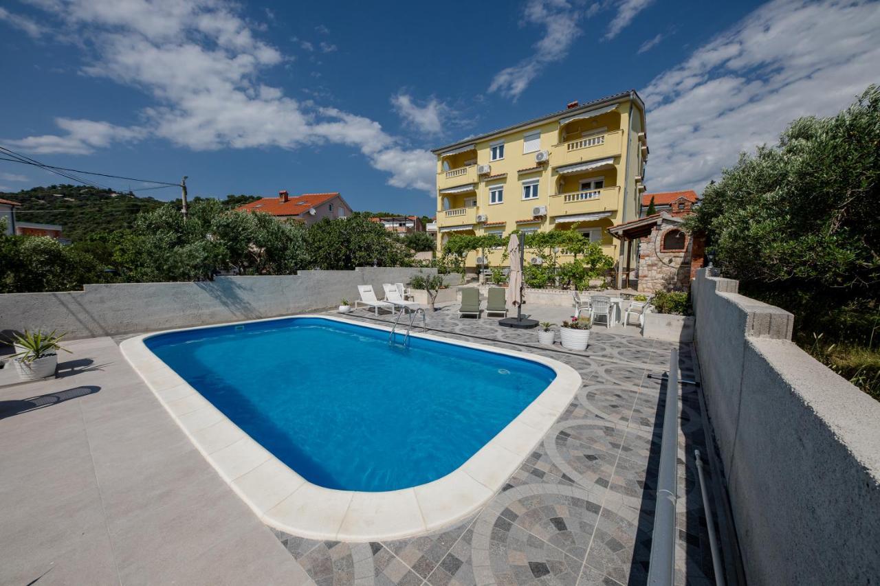 Casa Surya - Apartments With Sea View And Swimming Pool Barbat na Rabu Zewnętrze zdjęcie