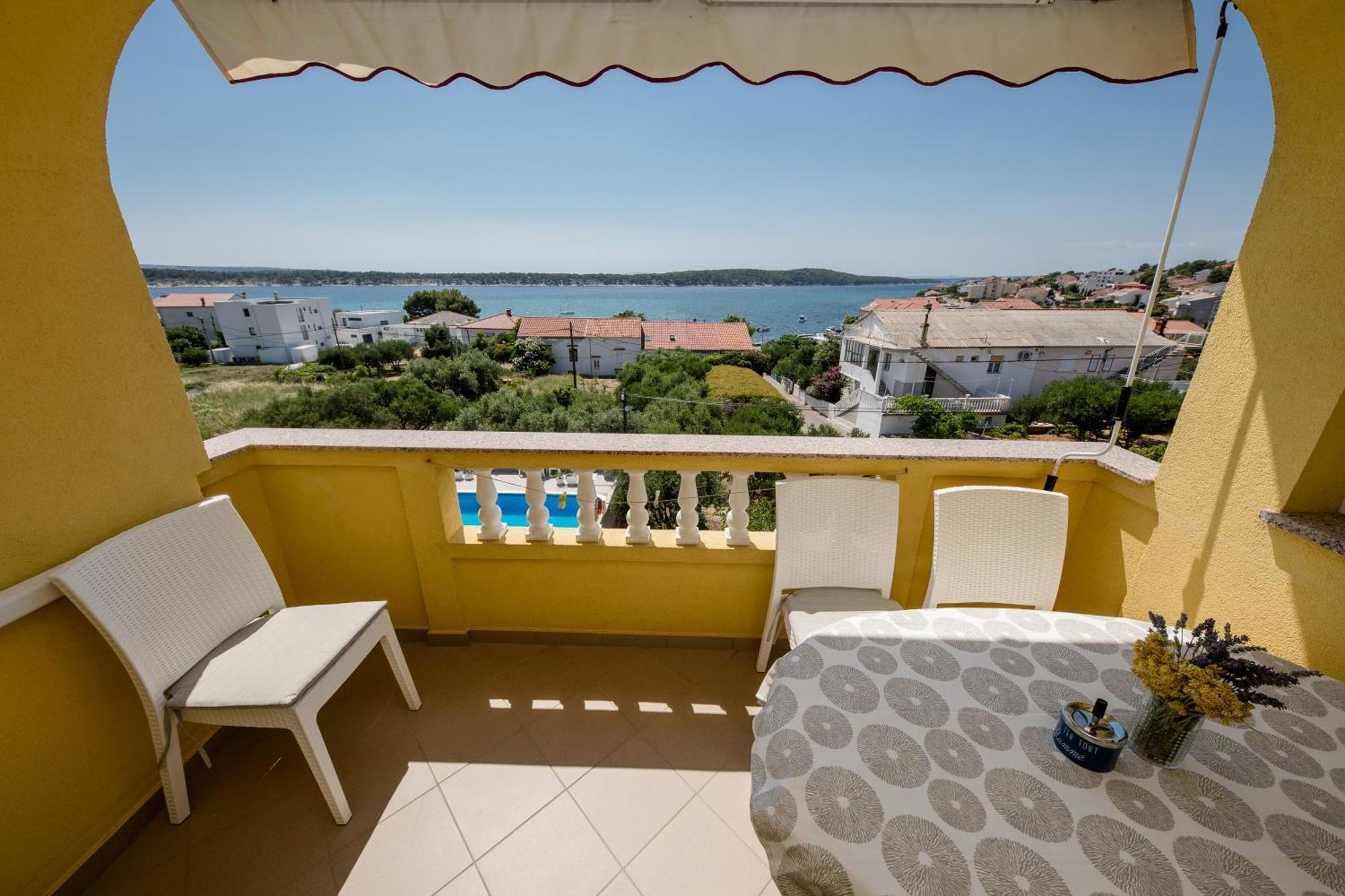 Casa Surya - Apartments With Sea View And Swimming Pool Barbat na Rabu Zewnętrze zdjęcie